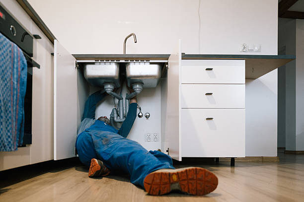 Professional Drain Cleaning technician working in Hattiesburg, MS